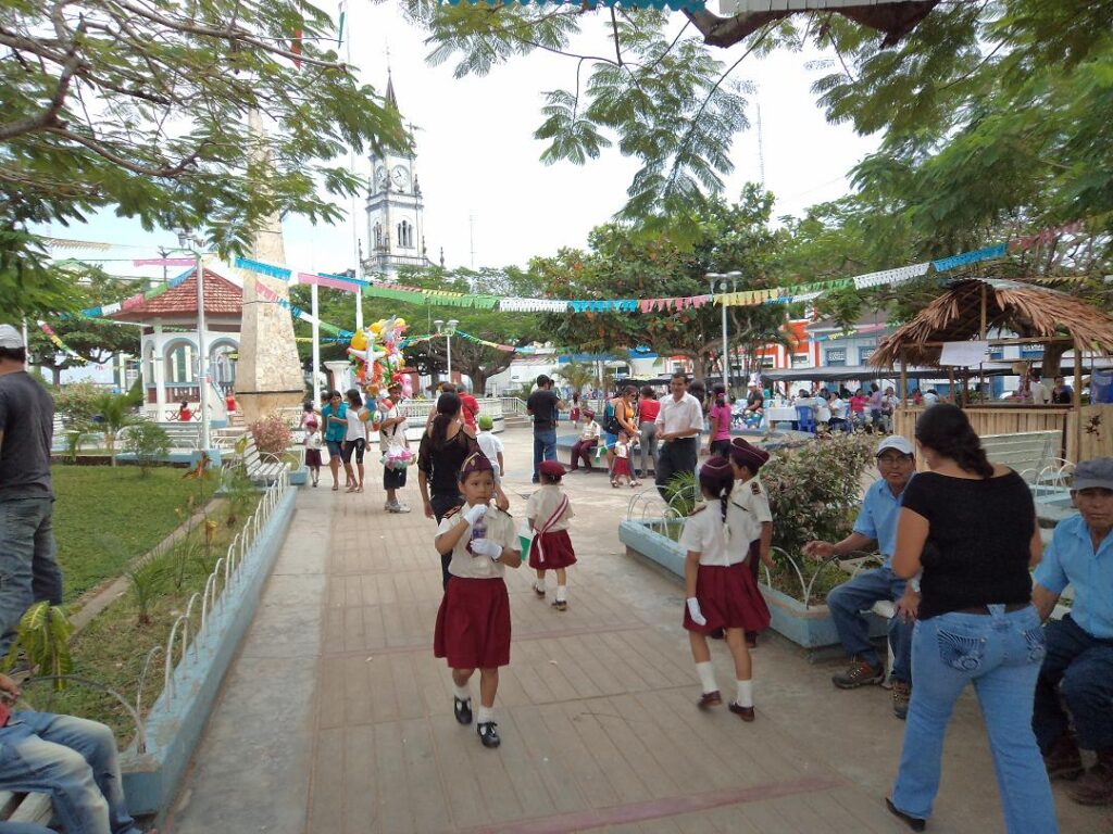 Plaza de armas de yurimaguas